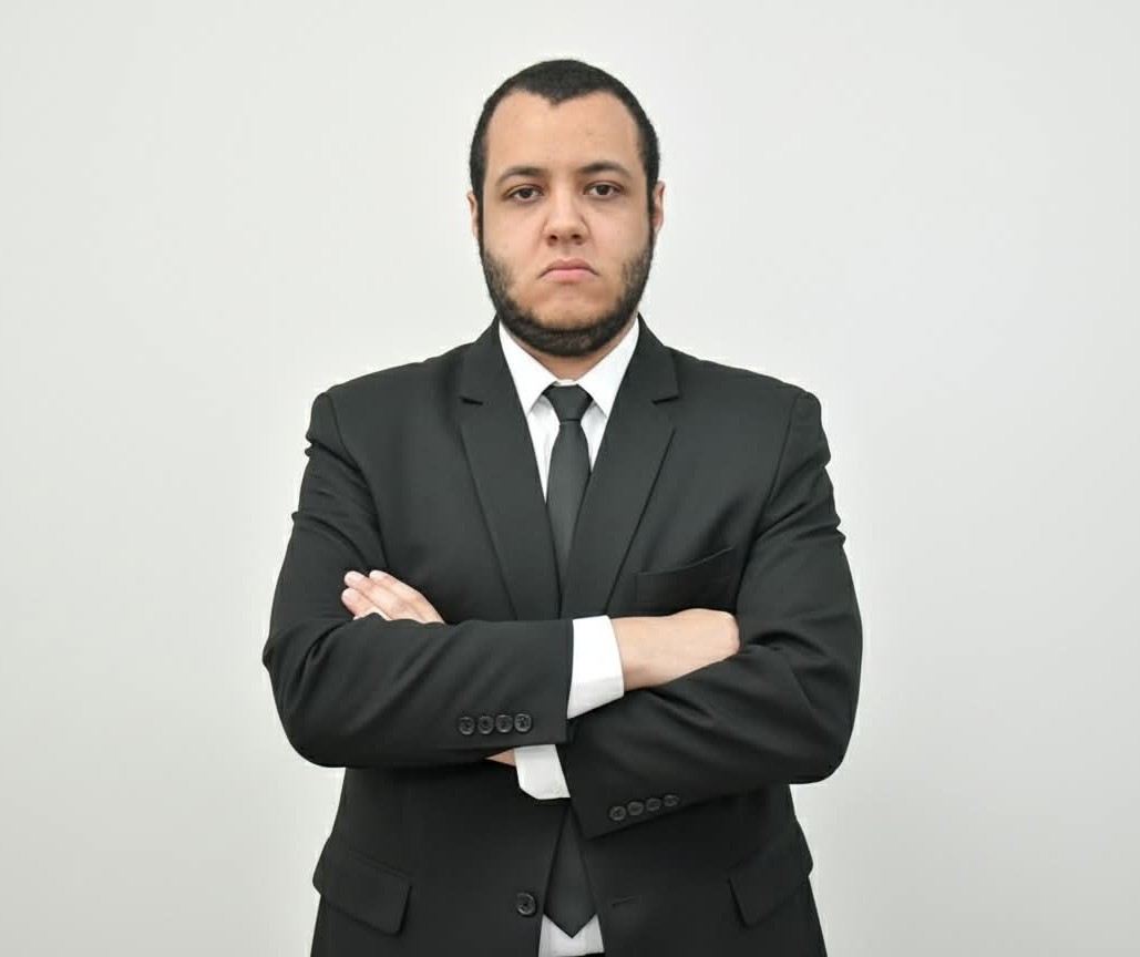 Dr. Raphael Silicani